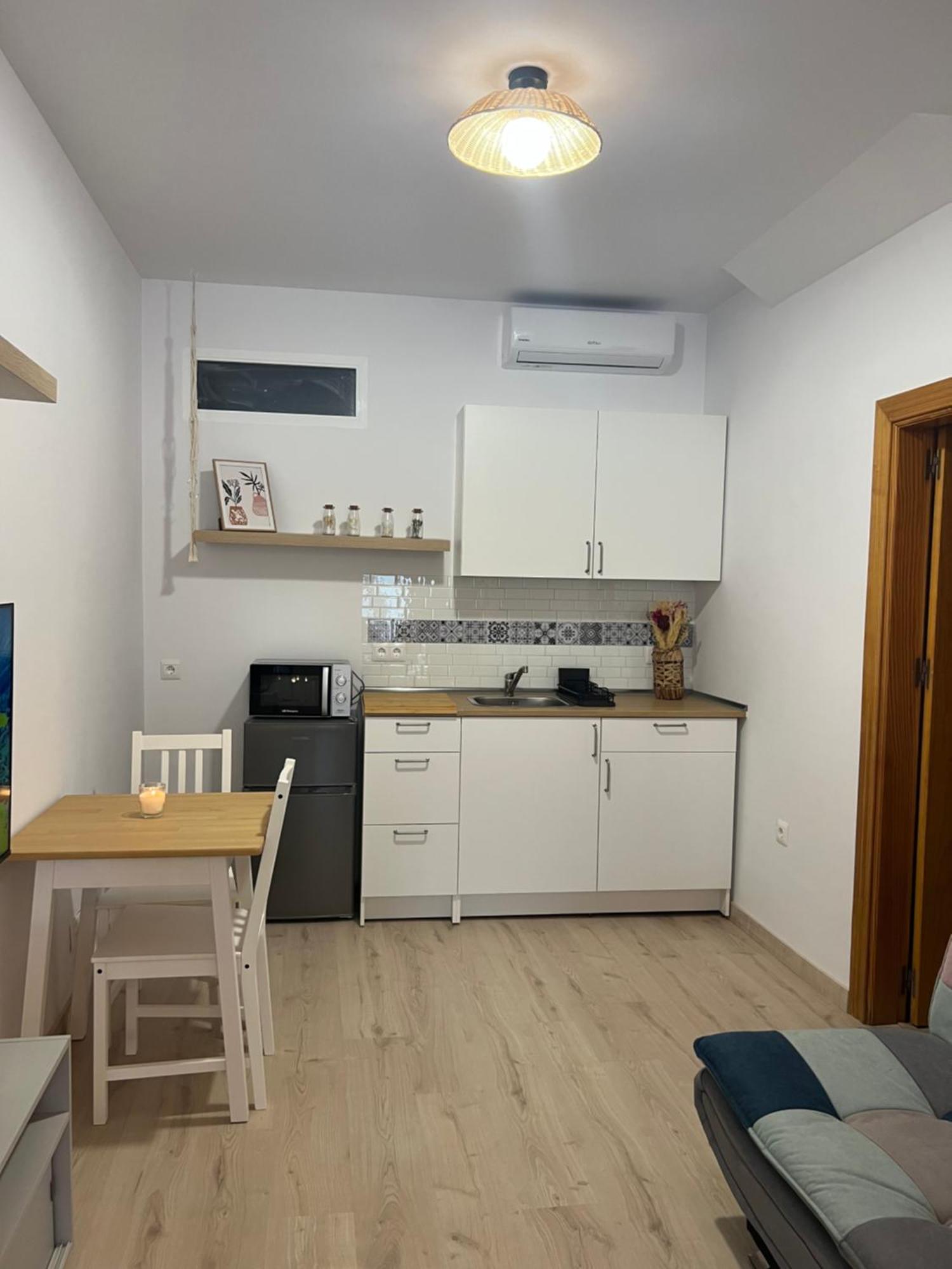Loft La Casa De Lola Apartment Caleta De Velez Bagian luar foto